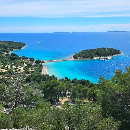 Jade Na Appartement *