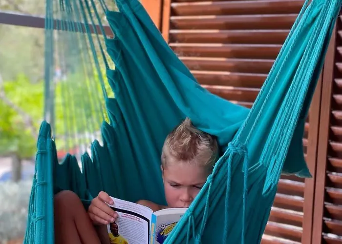 Jade Na Apartamento Murter